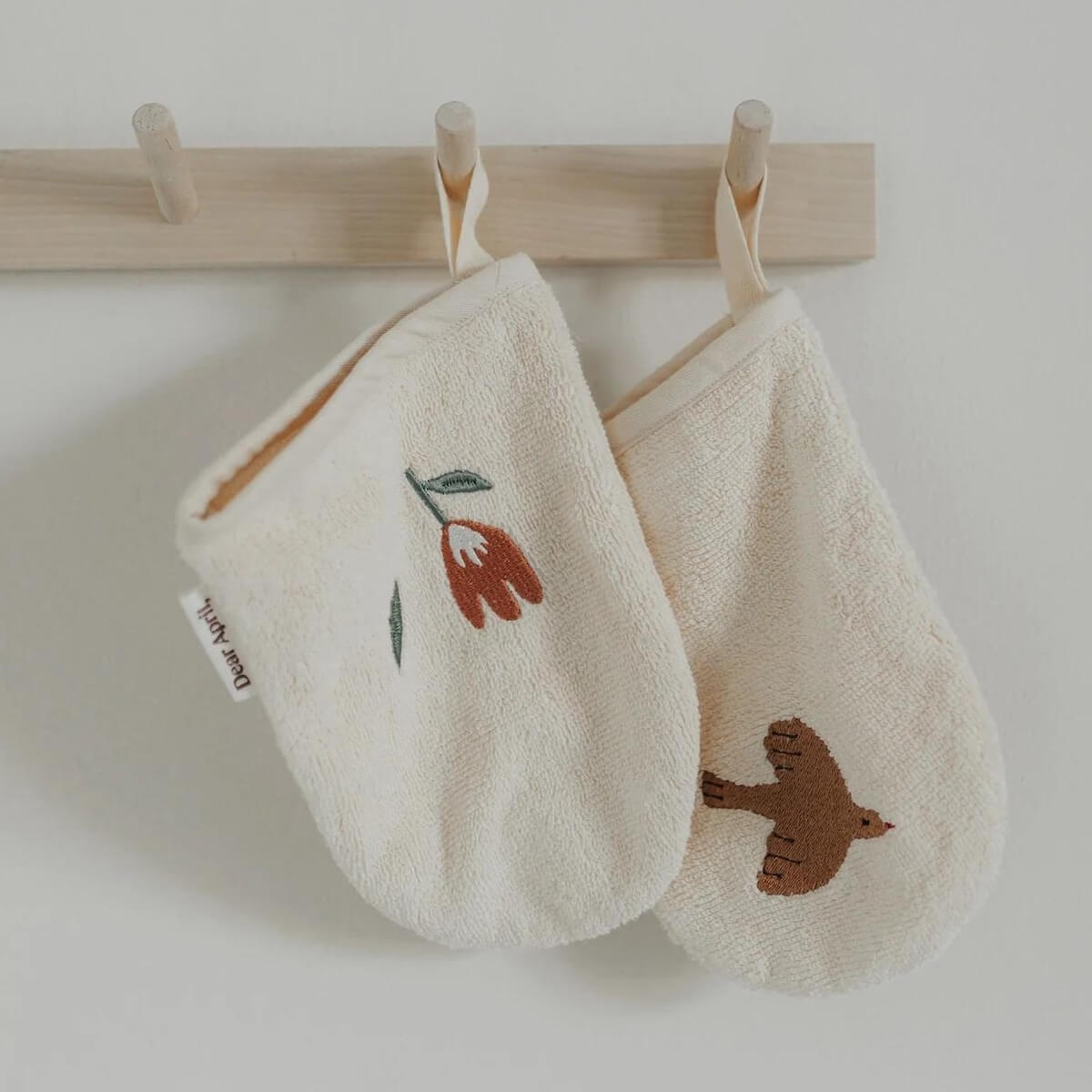 2 gants de toilette 15x22cm PAW embroidered Terry Dear April harmony