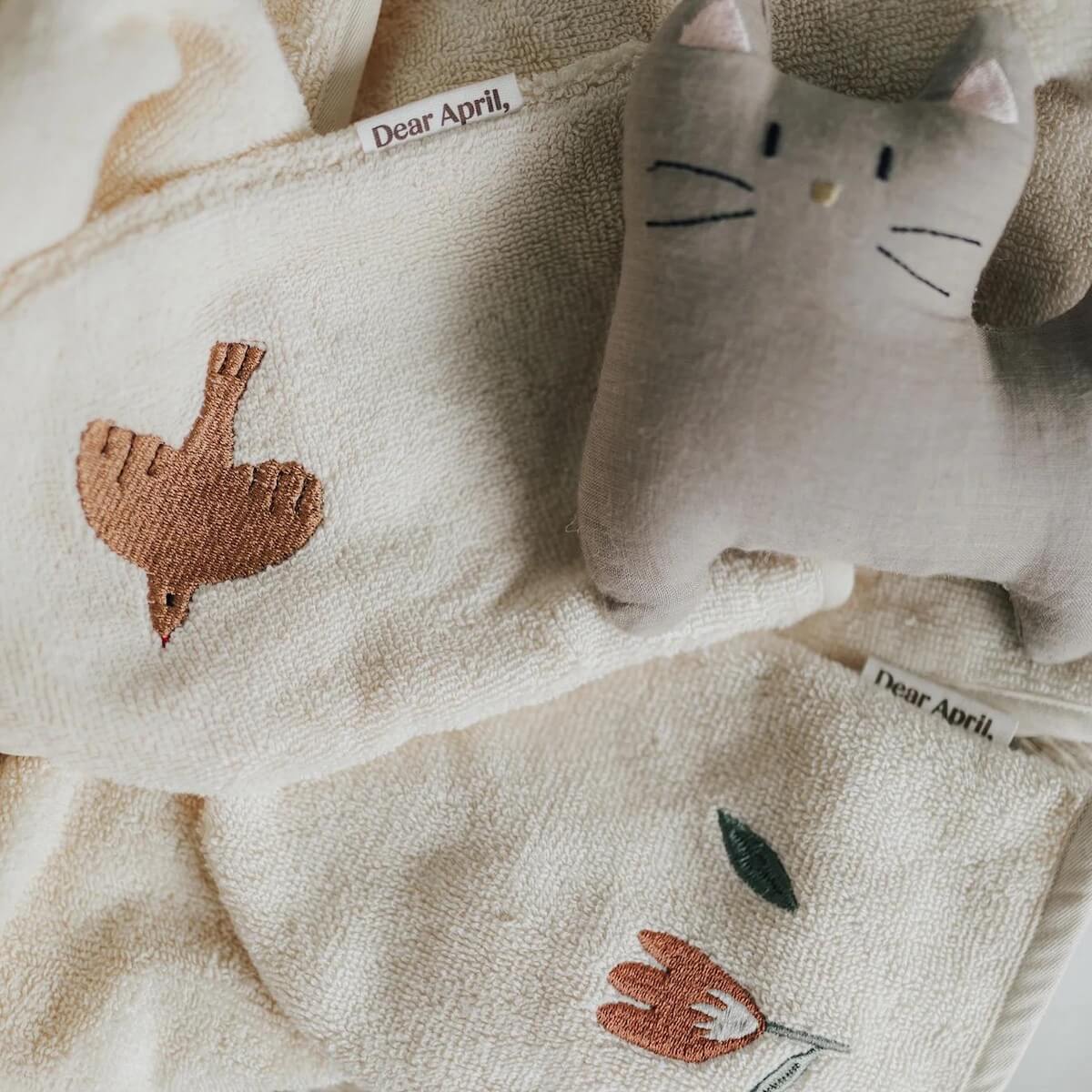 2 gants de toilette 15x22cm PAW embroidered Terry Dear April harmony