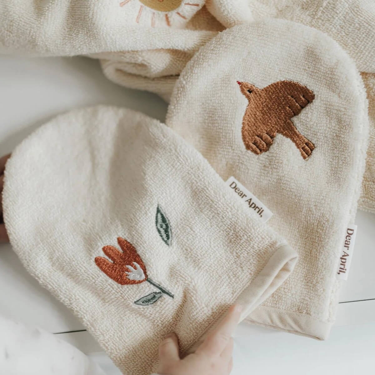 2 gants de toilette 15x22cm PAW embroidered Terry Dear April harmony