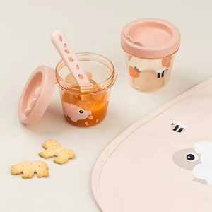 2 récipients aliments Tiny farm Done by deer Powder