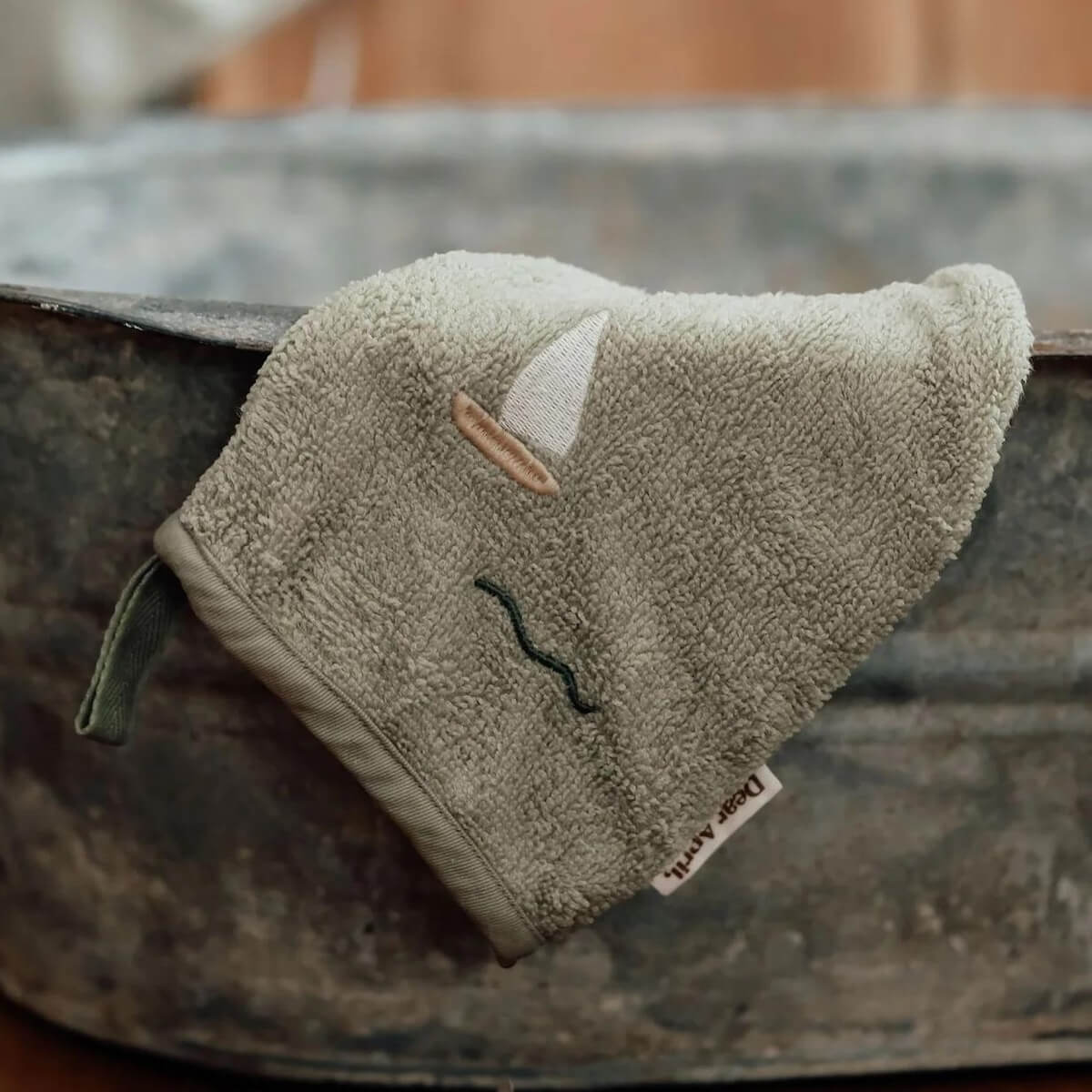 3 gants de toilette 15x22cm PAW embroidered Terry Dear April sailboats