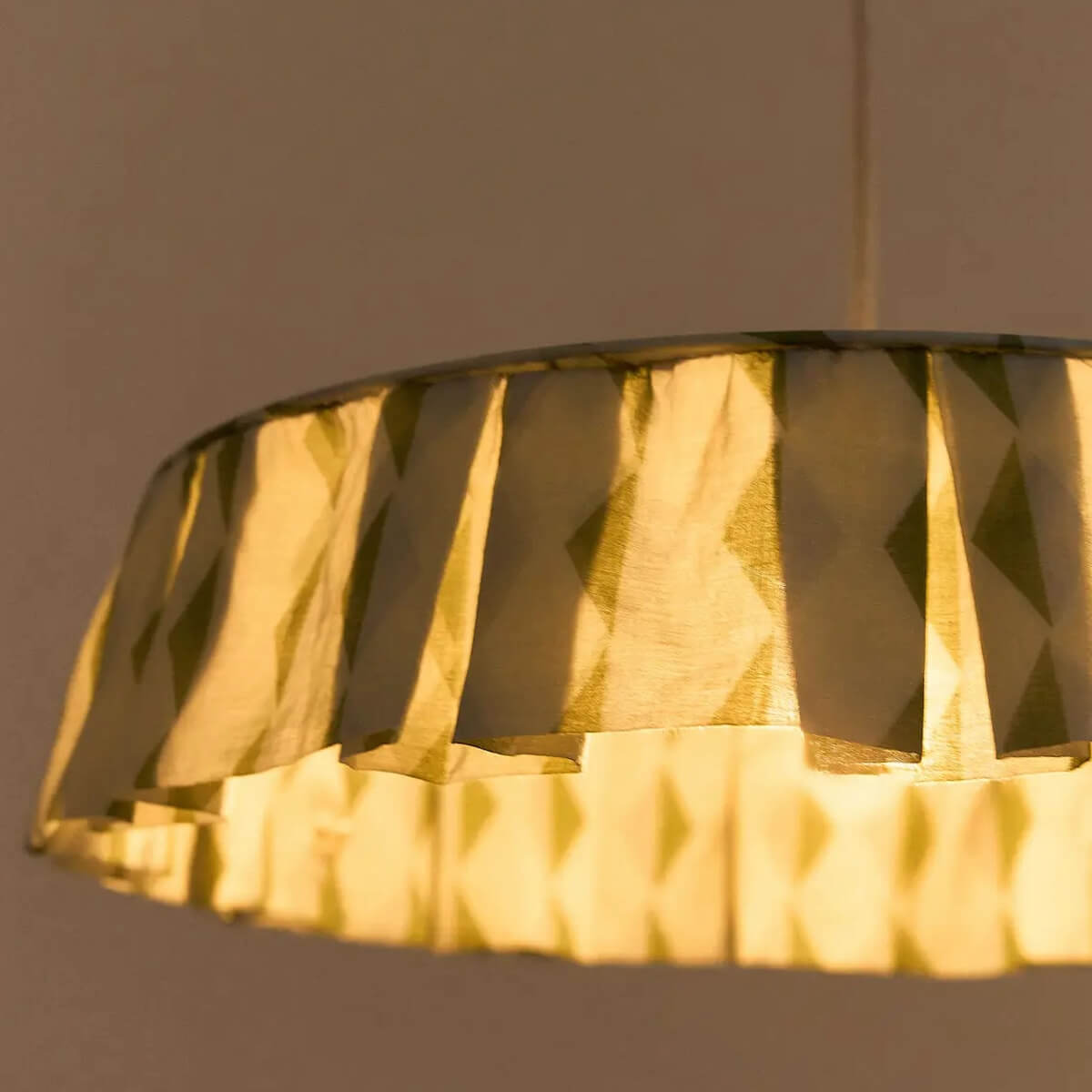 Abat-jour pour suspension 50cm VIBES Nobodinoz Green blue harlequin