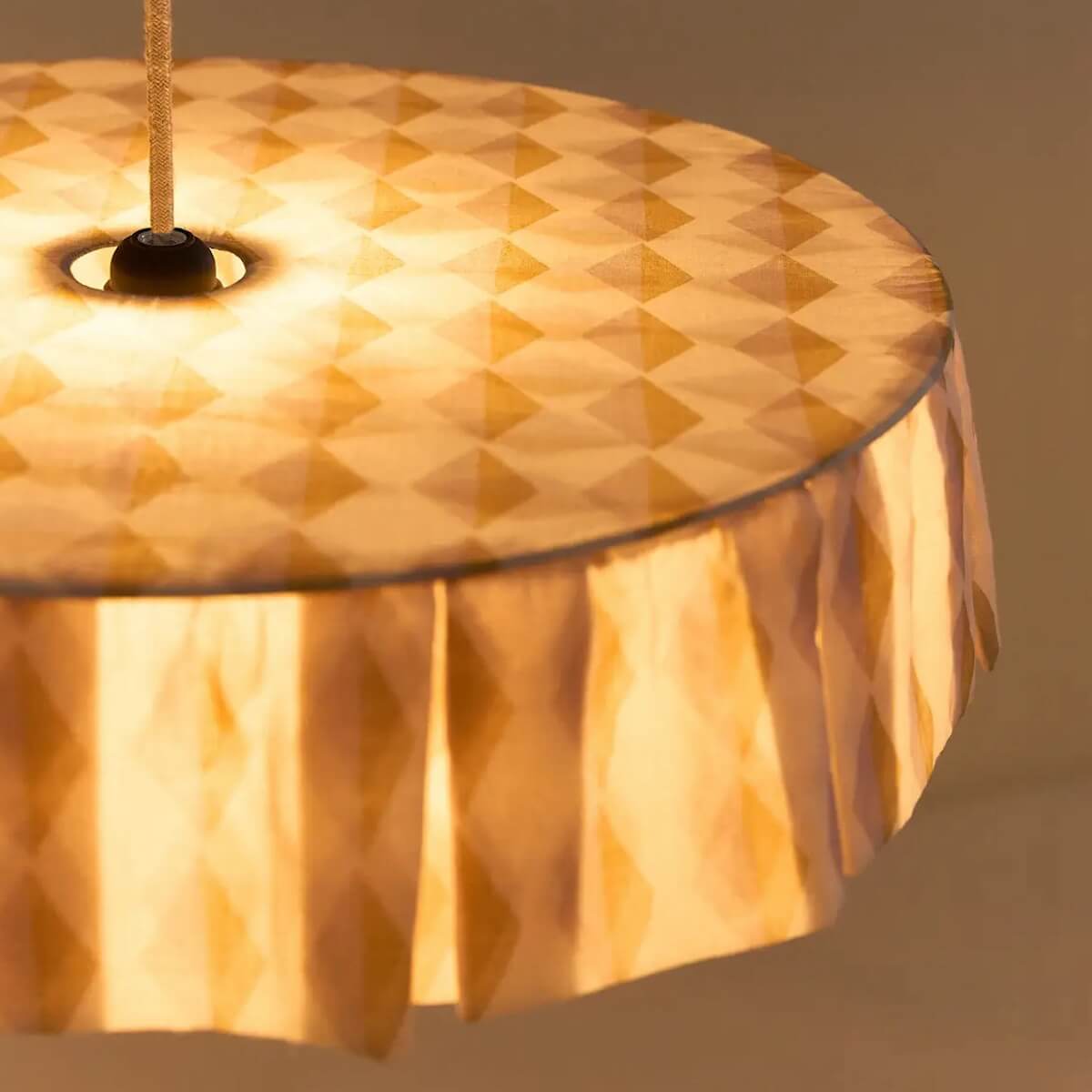 Abat-jour pour suspension 50cm VIBES Nobodinoz Mustard lilac harlequin