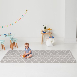 Alfombra reversible DOUBLEPLAY VIBRANT VILLAGE Skiphop