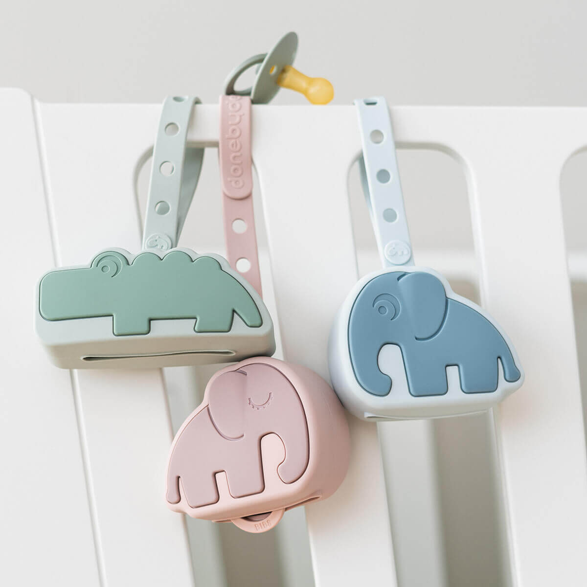 Anneau hochet HAPPY CLOUDS Done by Deer Colour mix