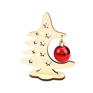 Arbre de Noël avec boule Beleduc