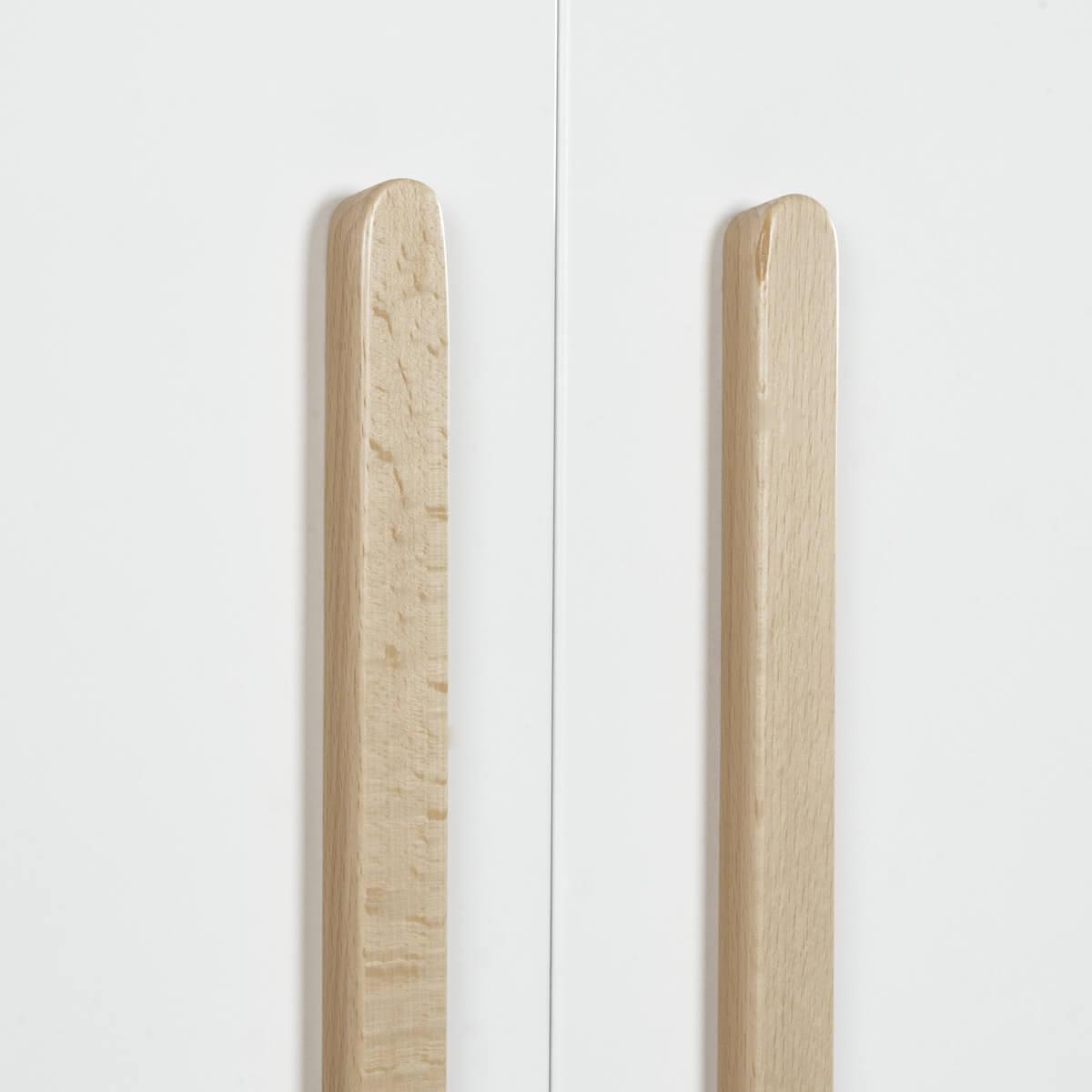 Armoire 2 portes SARA Basiak MDF blanc et hêtre huilé