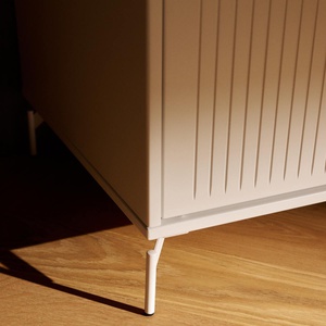 Armoire enfant 2 portes rainures avec pied SAGA FLEXA blanc
