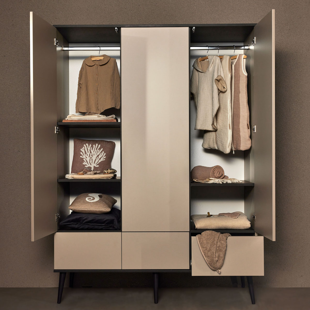 Armoire XL FLOW Quax hêtre-stone