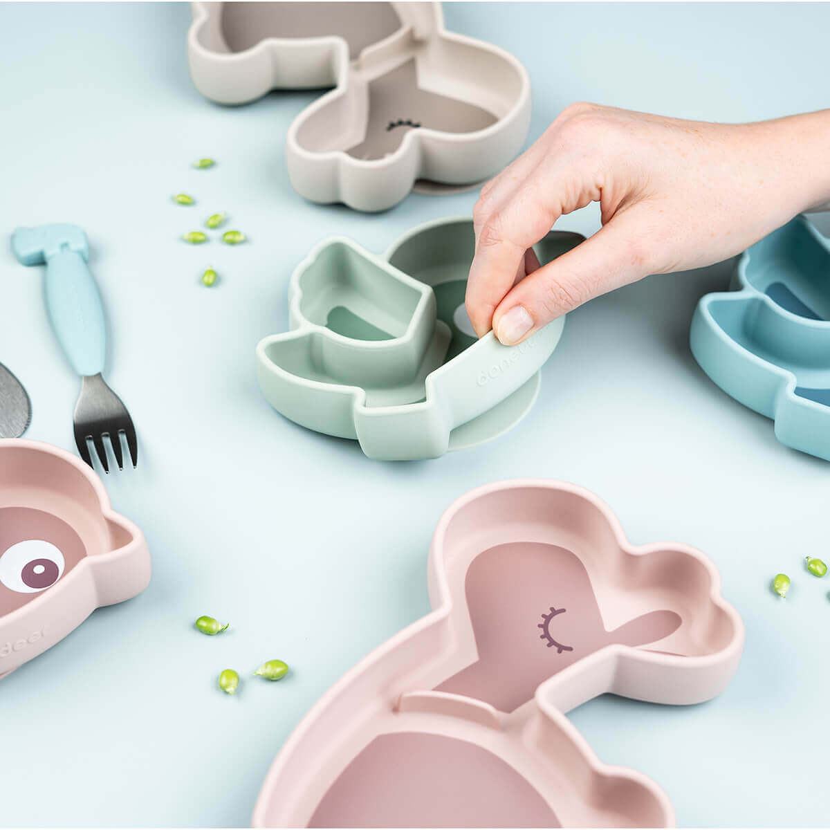 Assiette repas silicone STICK&STAY Done by Deer LALEE Powder
