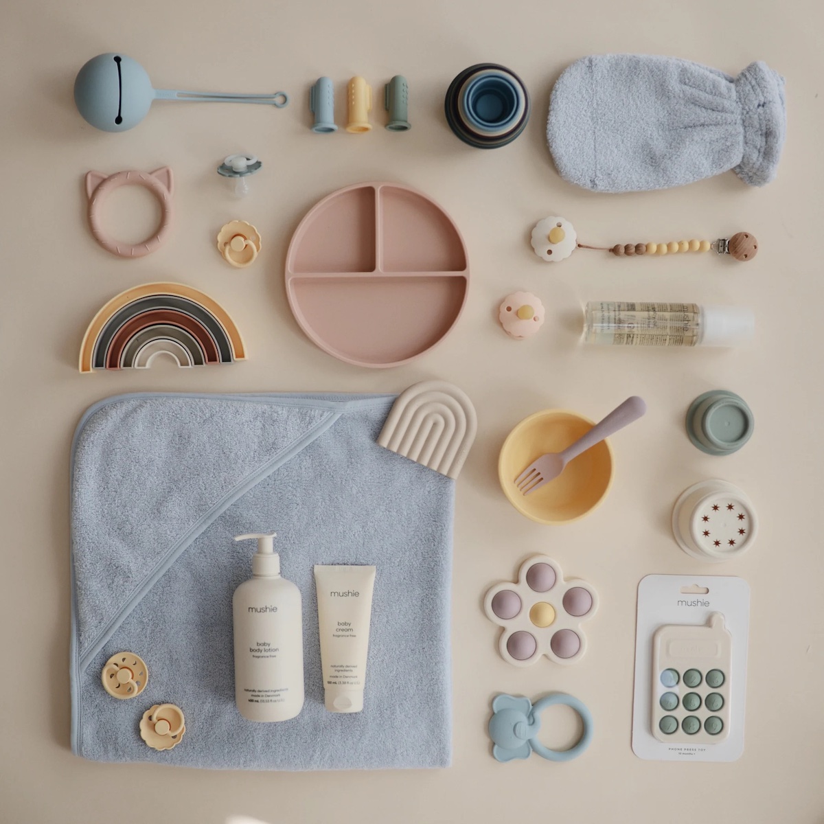 Assiette silicone Mushie Blush