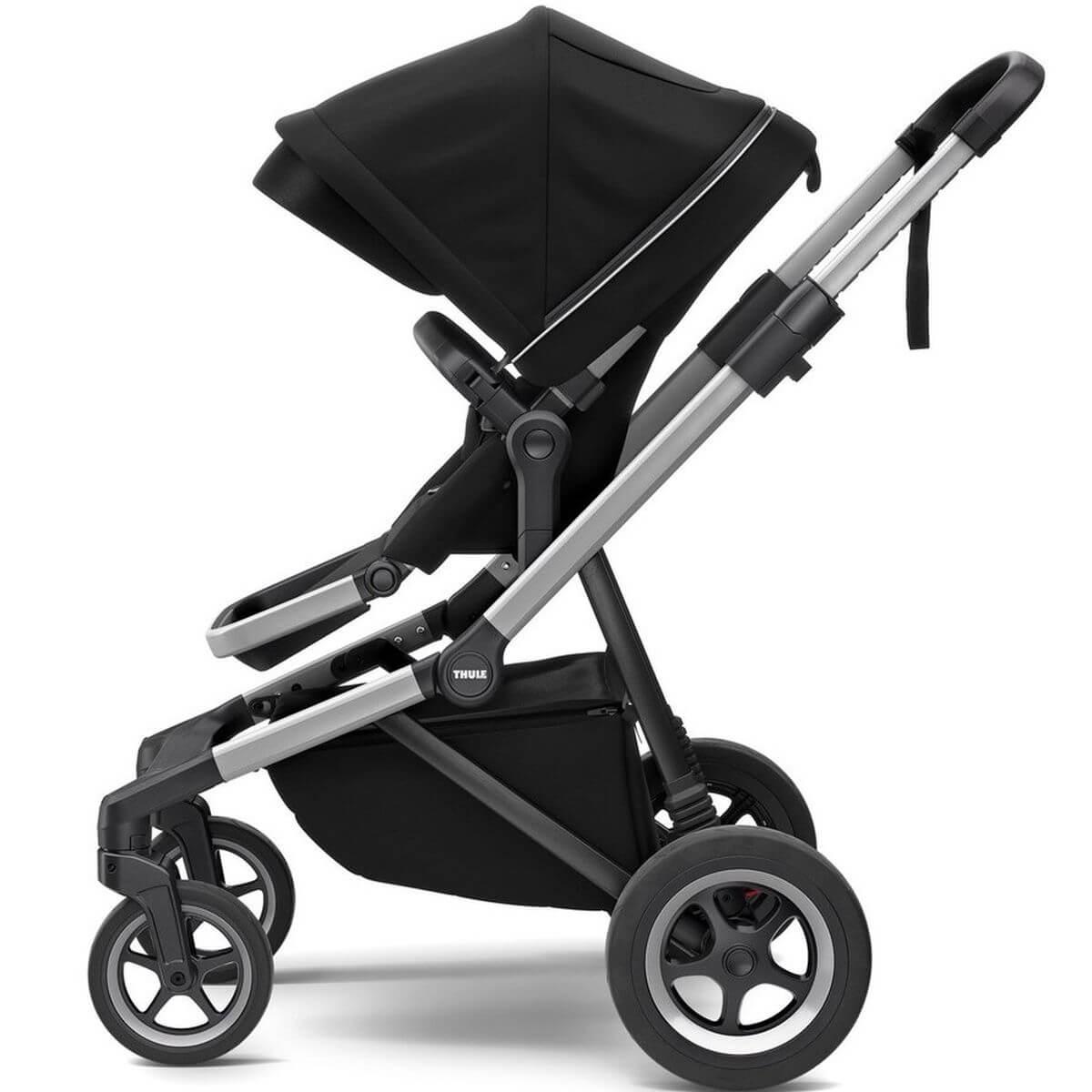 Assise-poussette SLEEK Thule midnight black