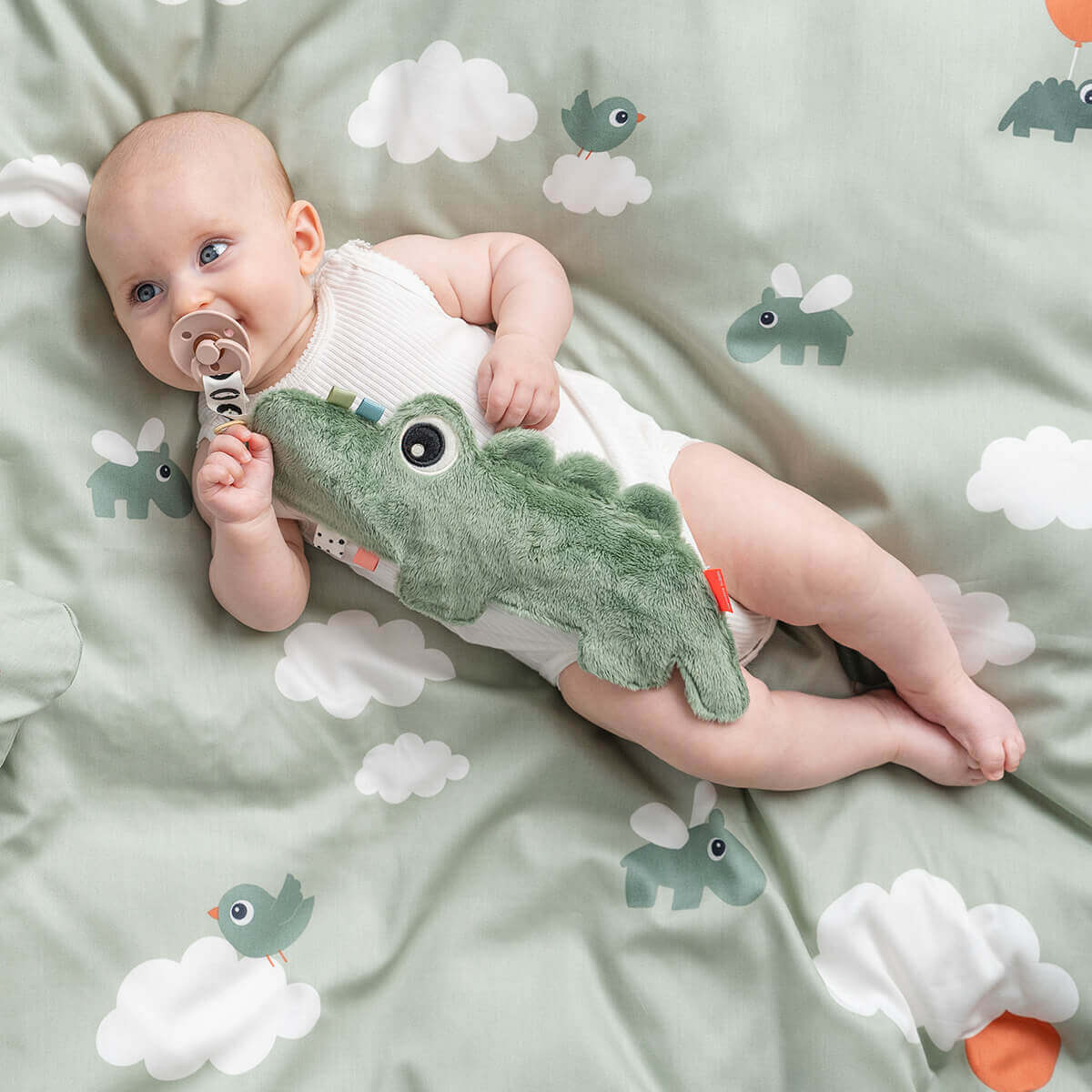 Attache tétine COZY FRIEND CROCO Done by Deer Green