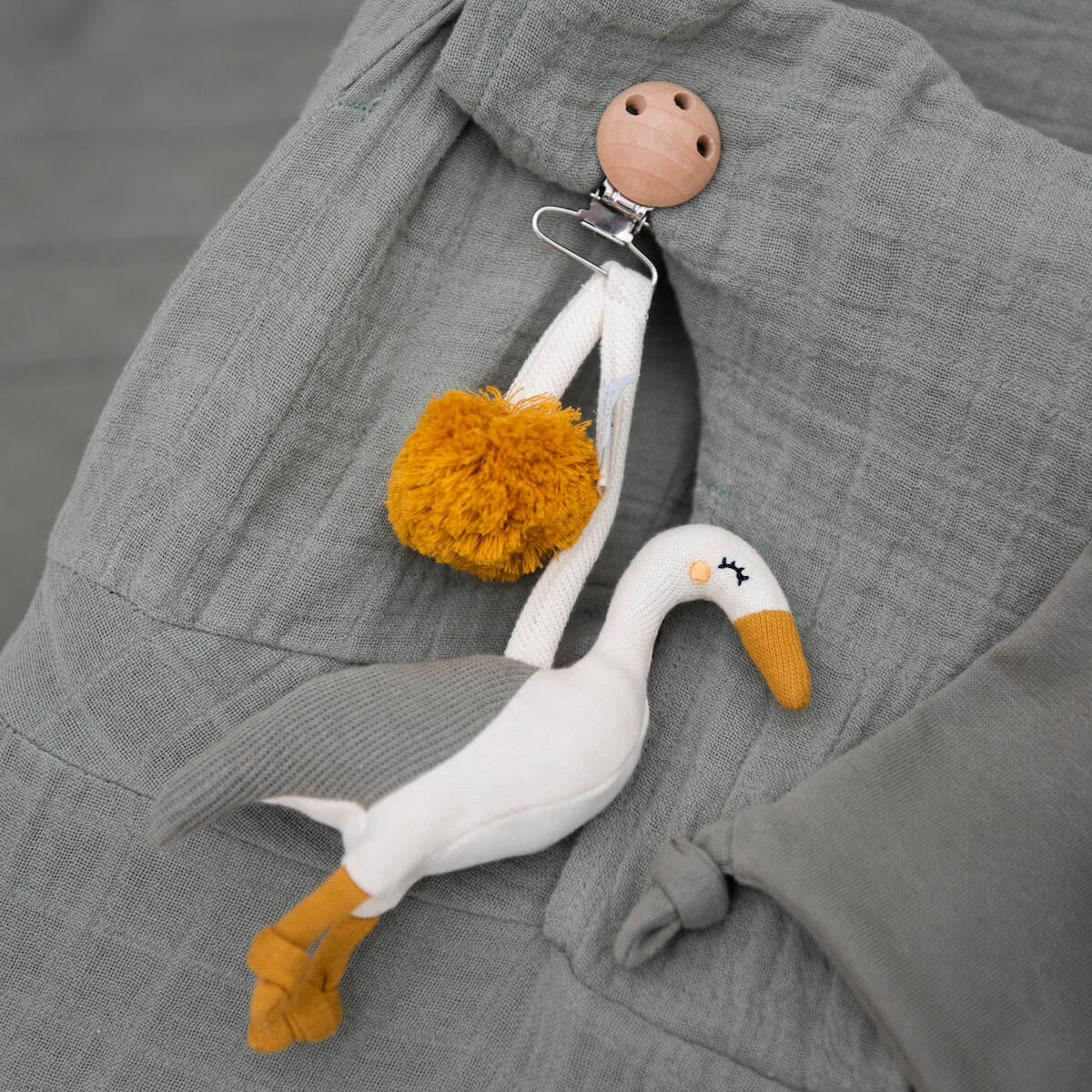 Attache tétine tricot HERON Trixie