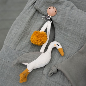 Attache tétine tricot HERON Trixie