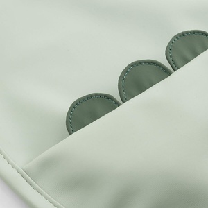 Bavoir PULL-OVER Done by Deer Croco vert