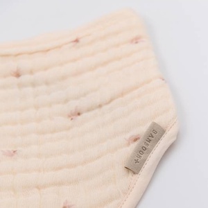 Bavoir Triangle Nuvola Bamboom olives pink