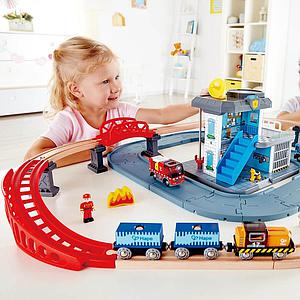 Camion de pompiers avec sirène FIRE TRUCK Hape 