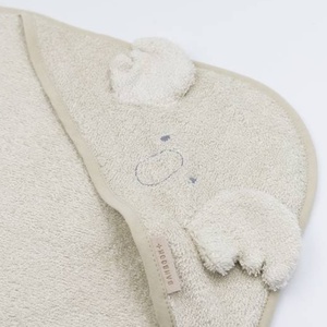 Cape de bain KOALA + Gants de toilettes 75x75cm Bamboom water peach