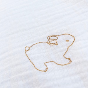Cape de bain RABBITS brodée jaune 70x70cm
