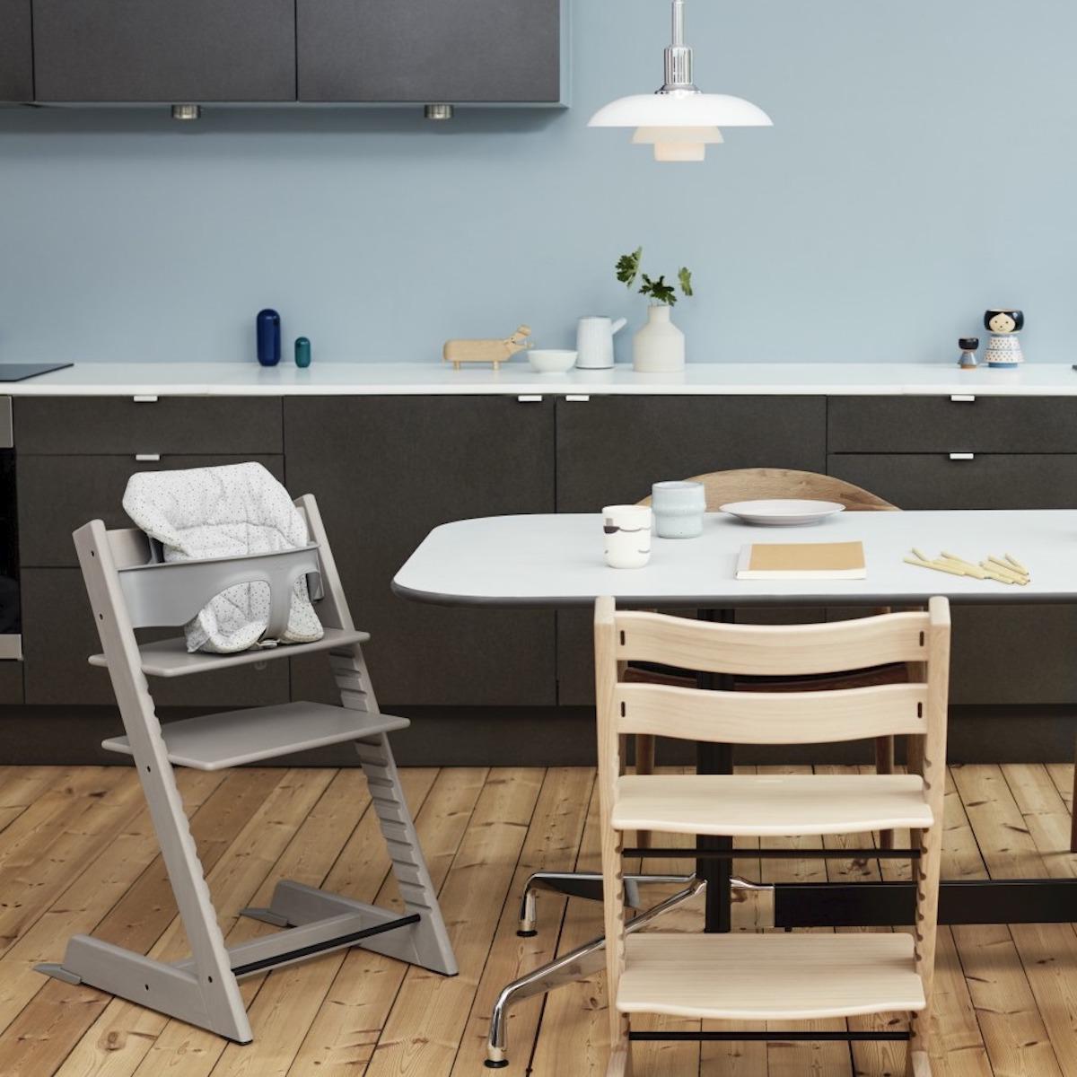 Chaise haute chêne TRIPP TRAPP Stokke gris pâle