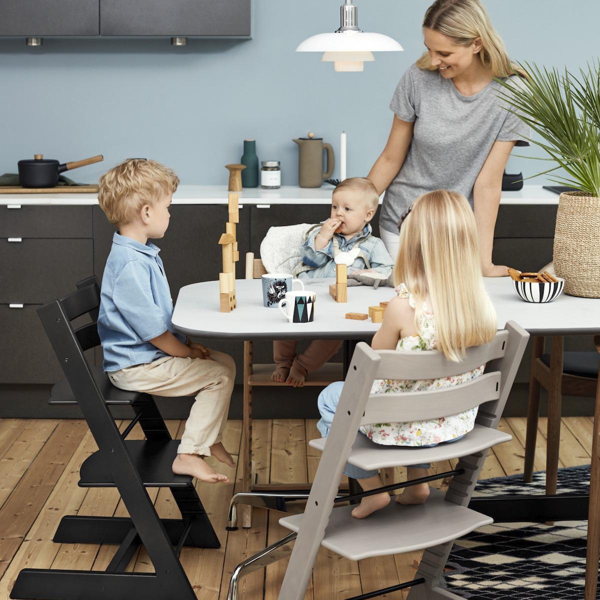 Chaise haute chêne TRIPP TRAPP Stokke noir