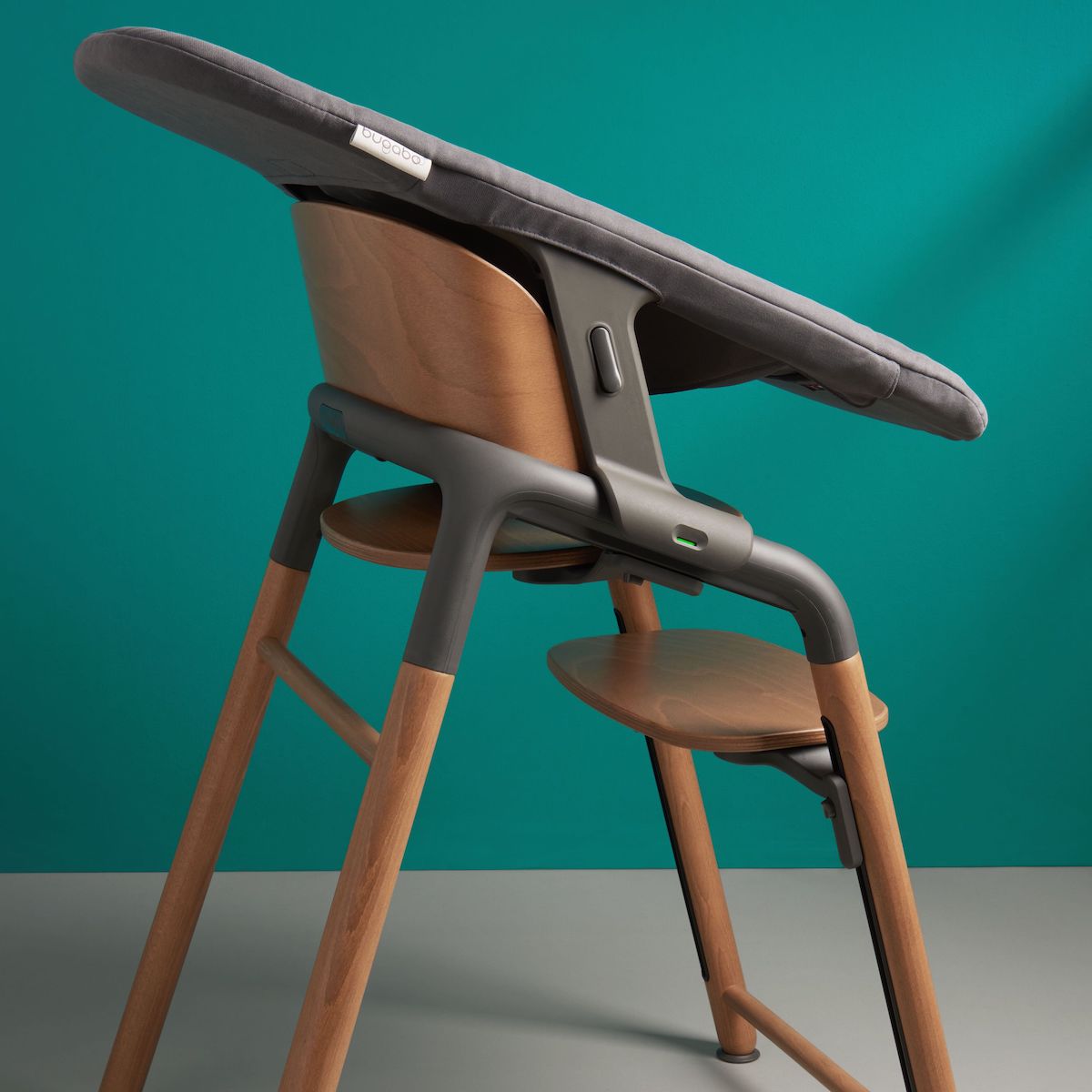 Chaise haute GIRAFFE Bugaboo warm wood grey