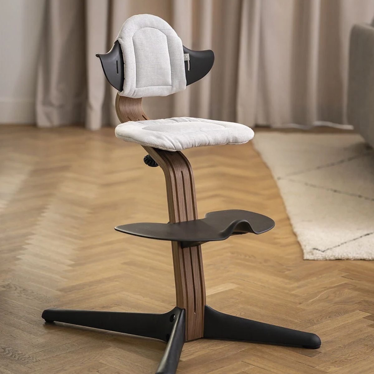 Chaise NOMI Stokke Walnut black