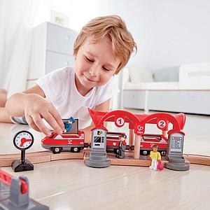 Circuit de train BUSY CITY RAIL Hape