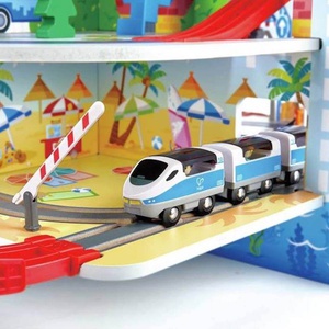 Circuit de train GRAND CITY Hape