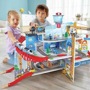 Circuit de train GRAND CITY Hape