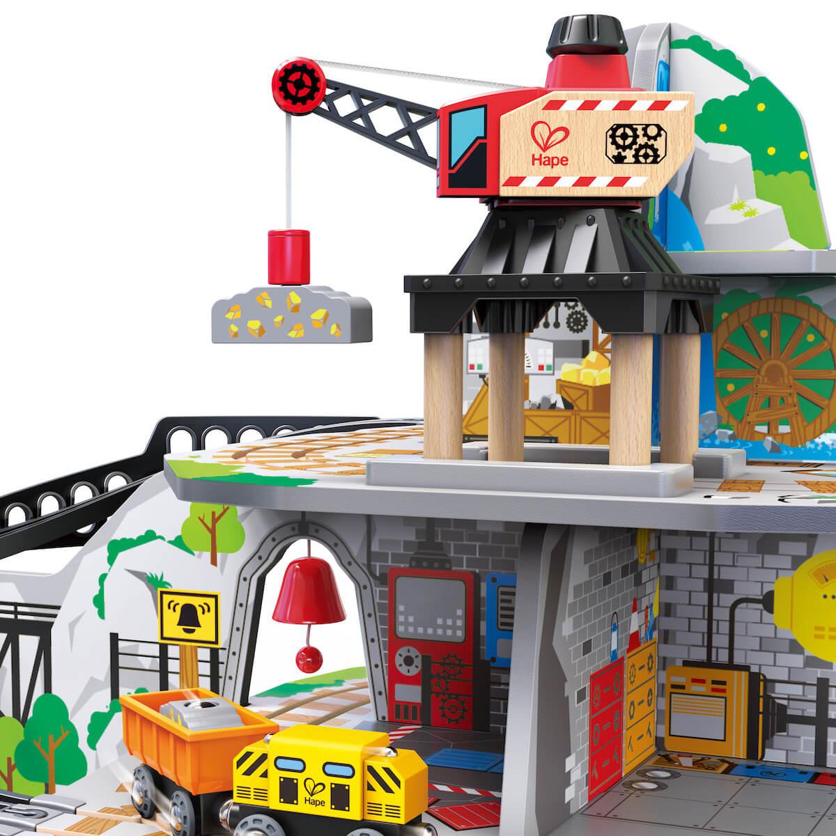 Circuit de train MASSIVE MOUNTAIN MINE Hape 