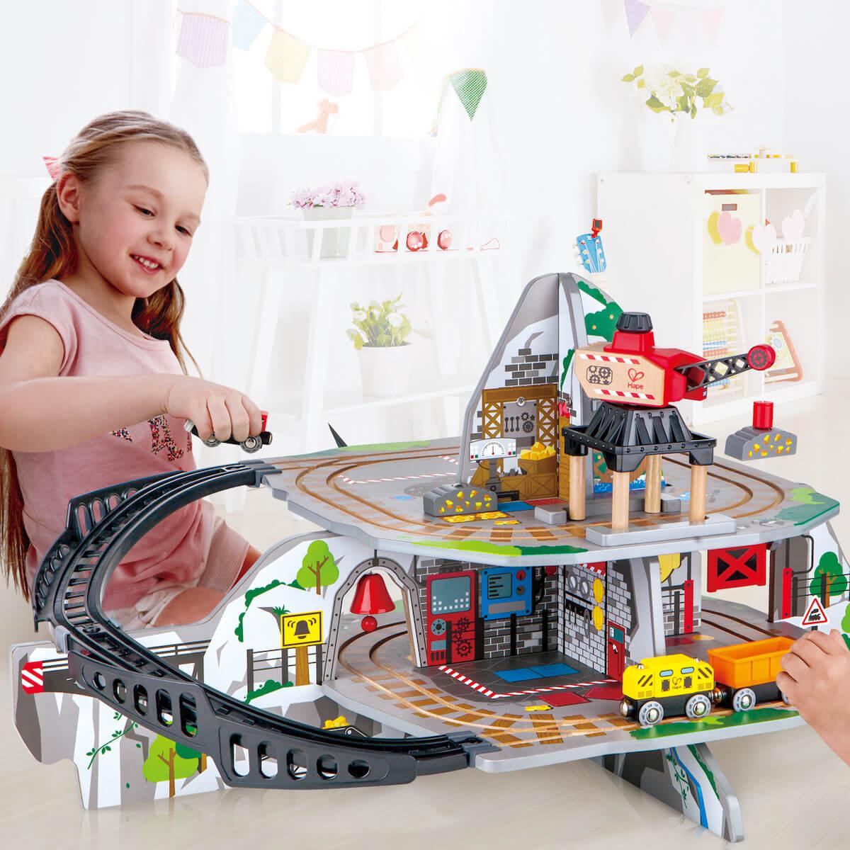 Circuit de train MASSIVE MOUNTAIN MINE Hape 