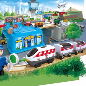 Circuit de train MEGA METROPOLIS Hape