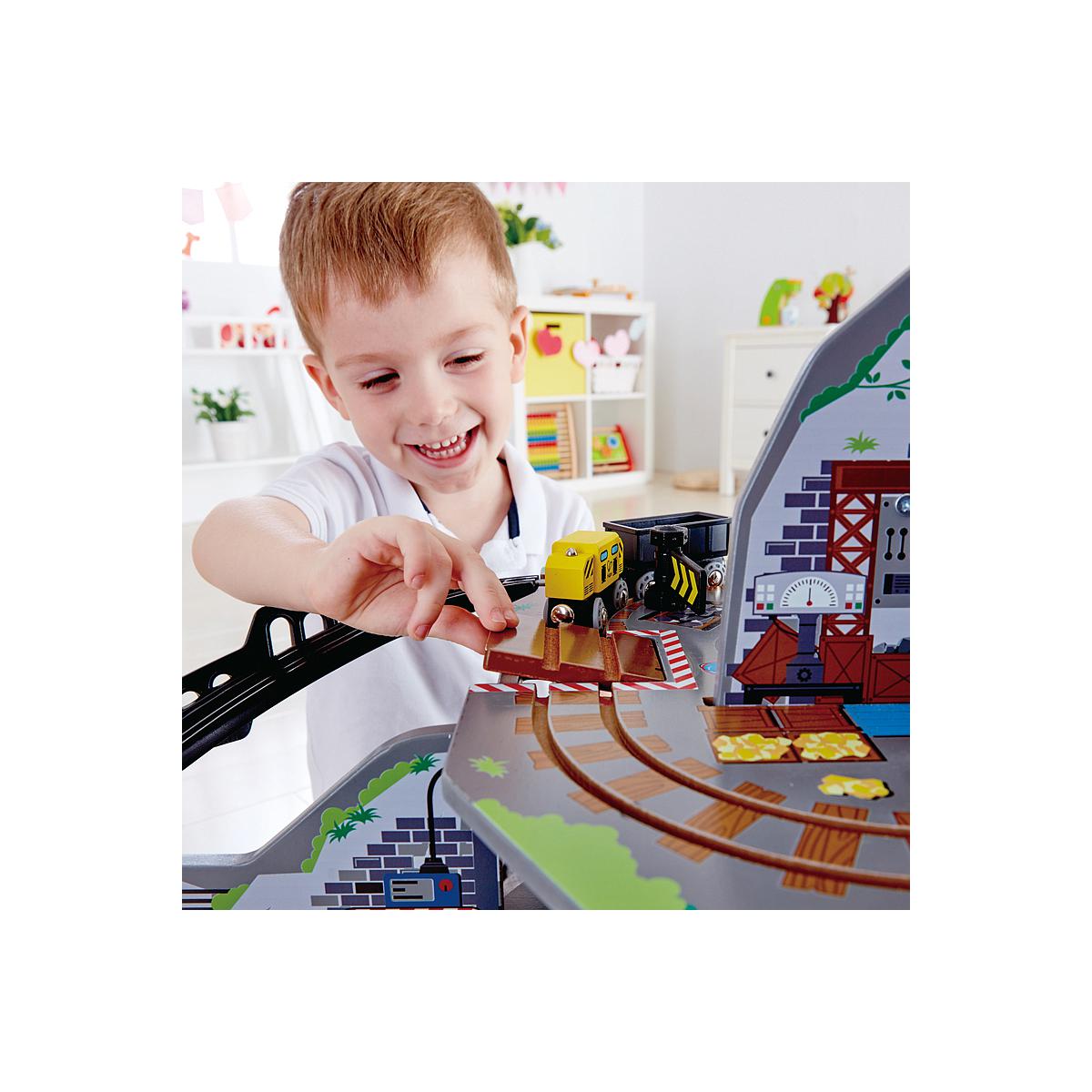 Circuit de train MIGHTY MOUTAIN MINE Hape 