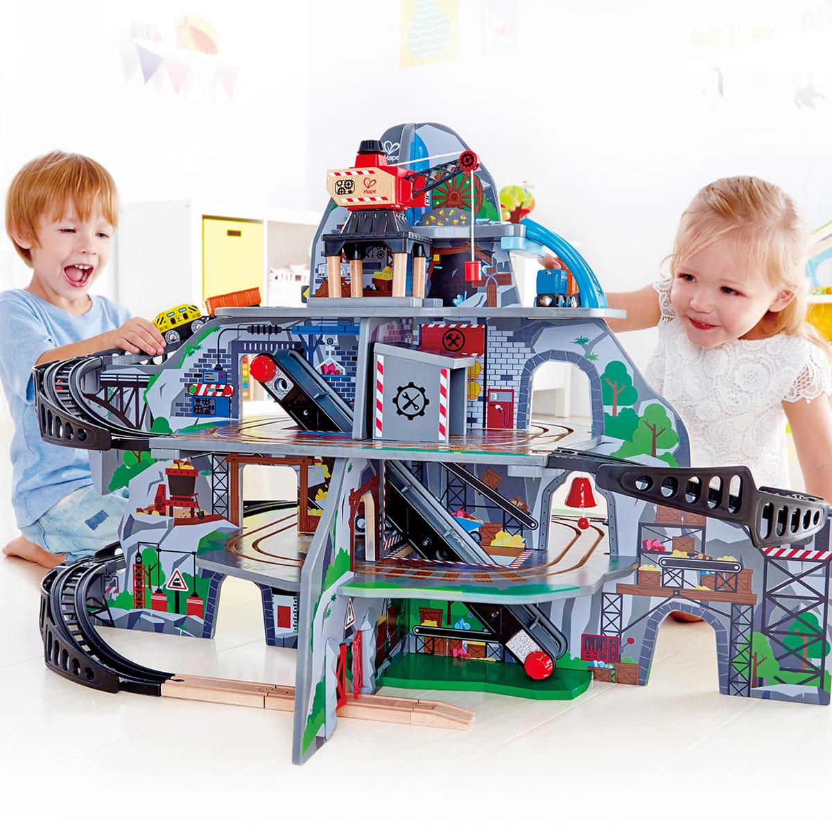 Circuit de train MIGHTY MOUTAIN MINE Hape 