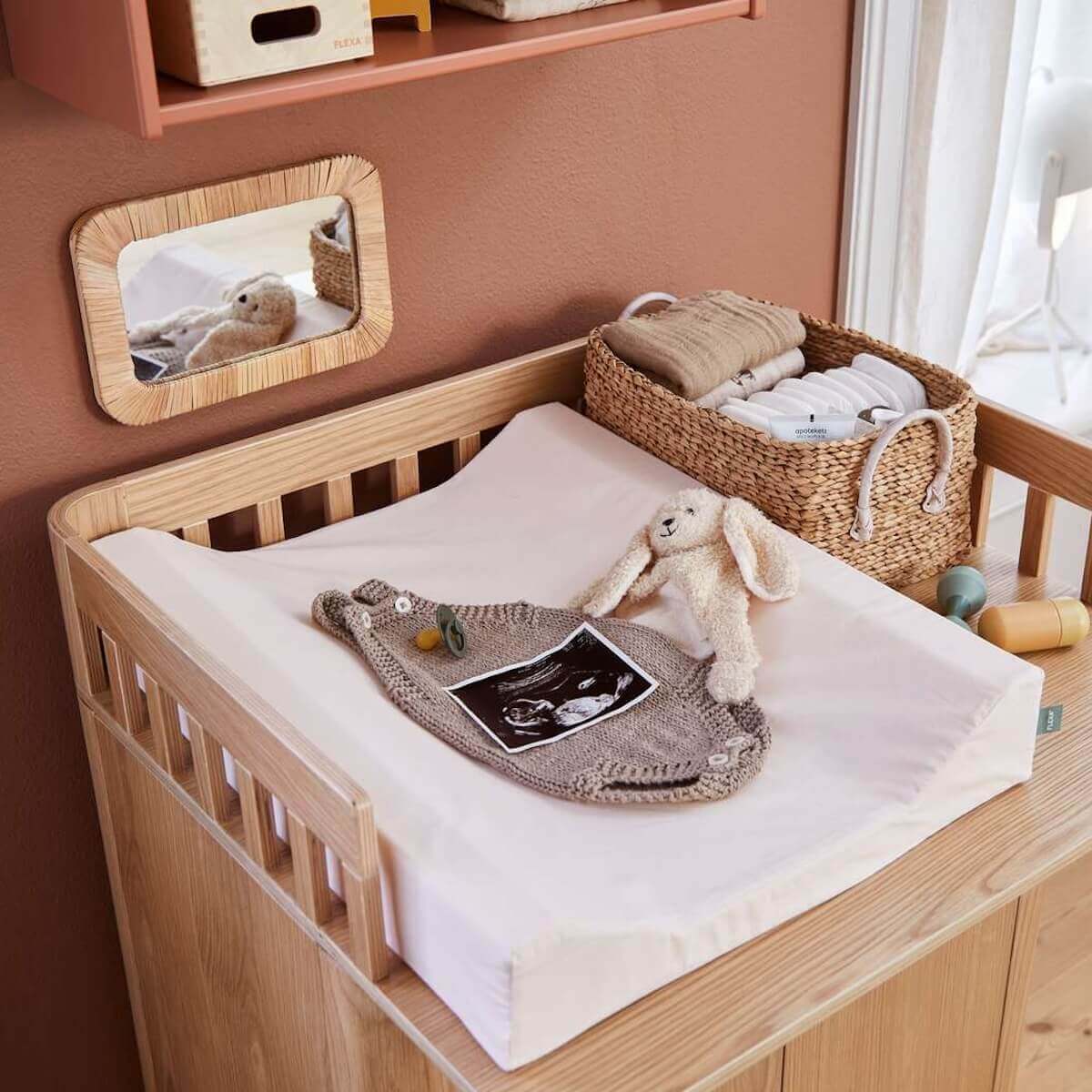 Commode à langer 2 portes NOVA Flexa Oak clear lacq.
