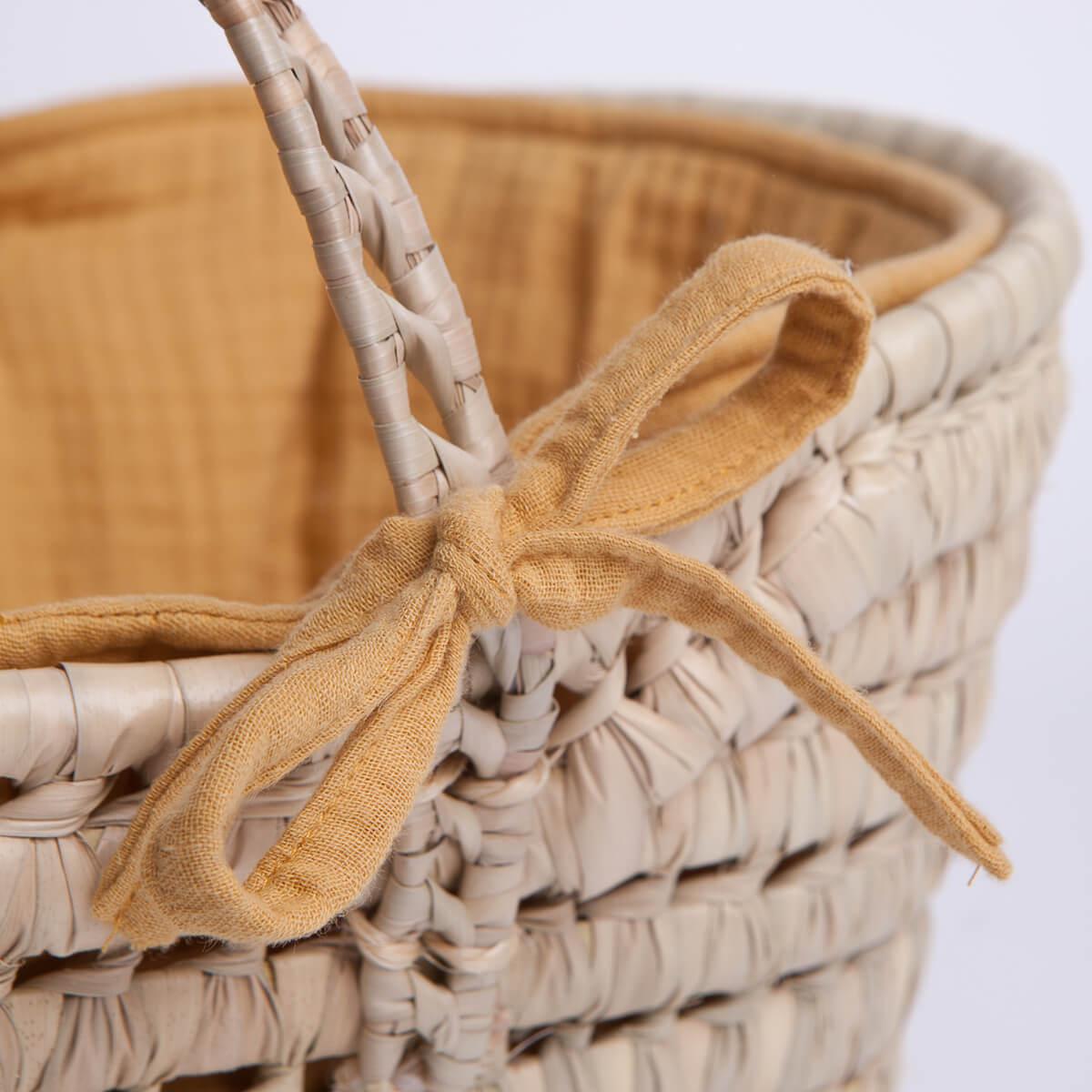 Couffin poupée en feuilles de palmier BOBBLE moutarde