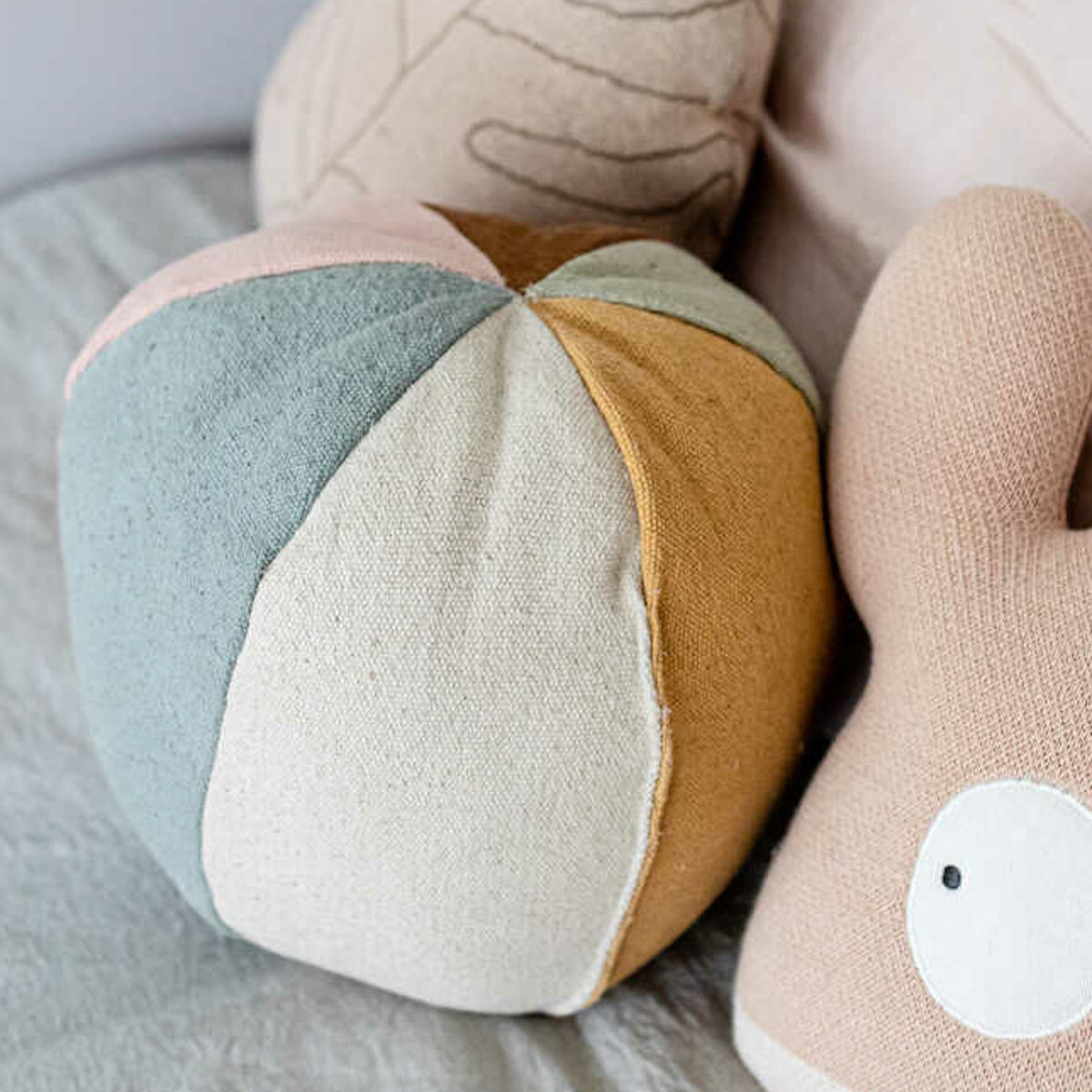 Coussin 30cm BALL Lorena Canals