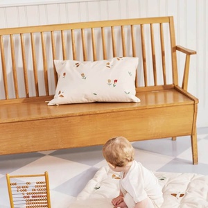 Coussin brodé Dear April Songbirds