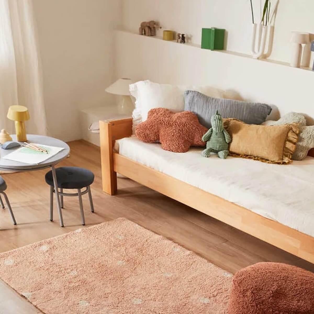 Coussin de sol 40x50cm CLOUDS Lorena Canals Chestnut