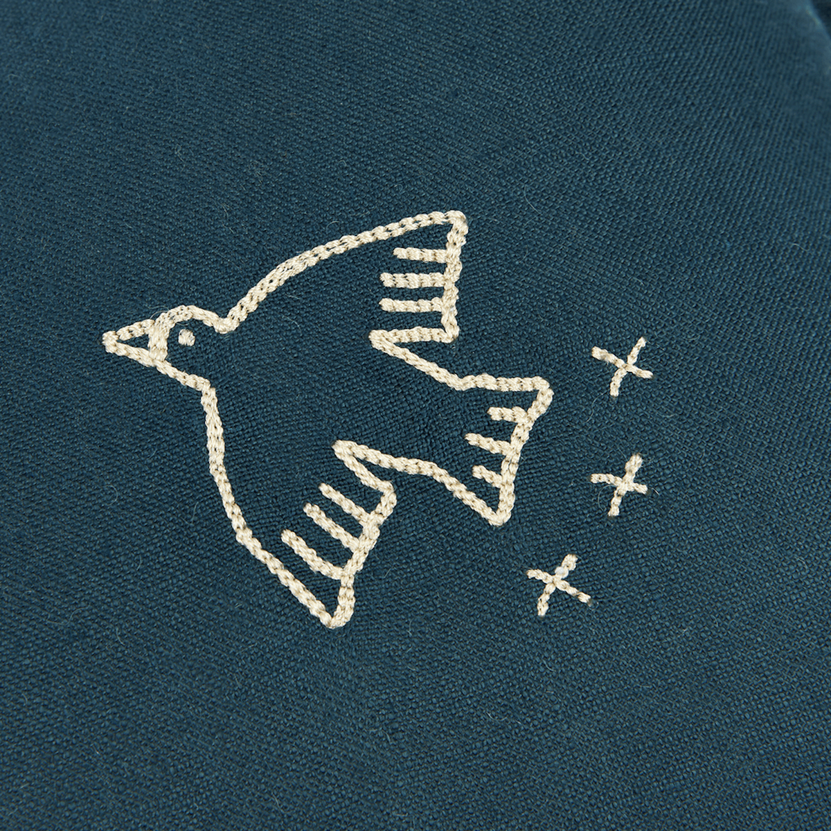 Coussin nuage 50x28cm FRENCH LINEN Nobodinoz embroided deep blue