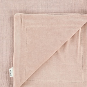 Couverture 75x100cm BLISS ROSE Trixie