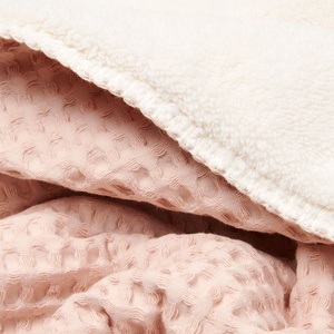 Couverture berceau 100x75cm teddy OSLO Koeka rosa salt-pebble