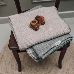 Couverture berceau TORONTO Koeka soft grey