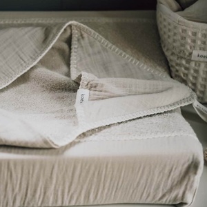 Couverture enveloppante FARO Koeka warm white