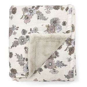 Couverture POLAIRE LARGE Babyshower bardot