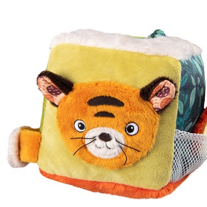 Cube d'activités en tissu DANS LA JUNGLE Moulin Roty