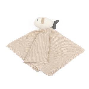 Doudou FISHES en tricot Bamboom birch sand
