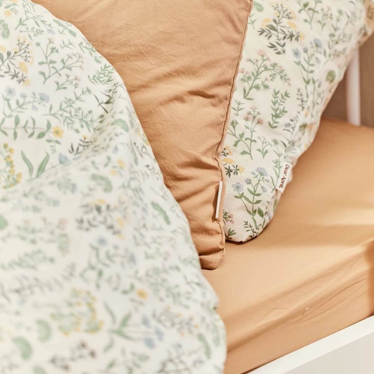 Drap housse 90x160x13cm Dear April Sandy Feet